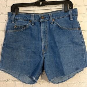 Levi’s fringe Jean shorts 33 waist